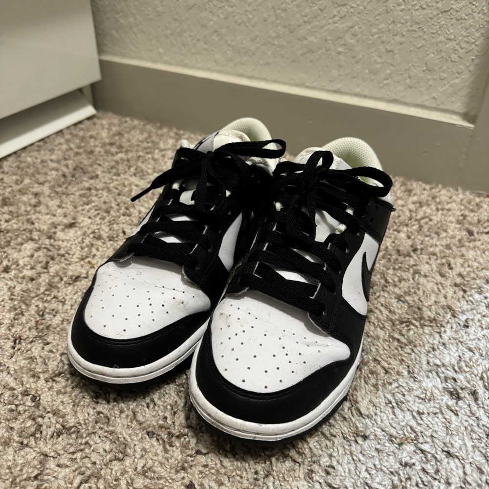 Nike Panda Dunks